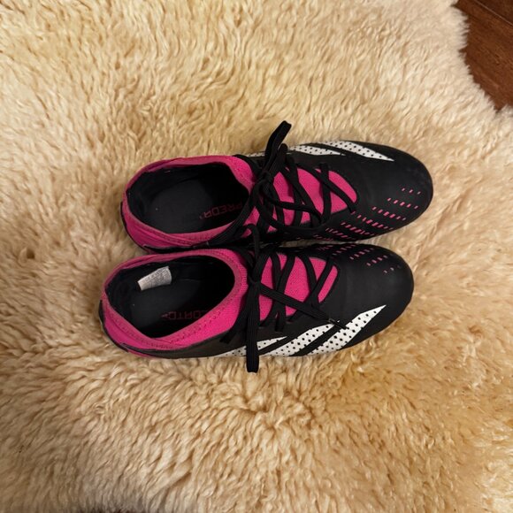 Youth Adidas Predator Soccer Cleats - Picture 5 of 6